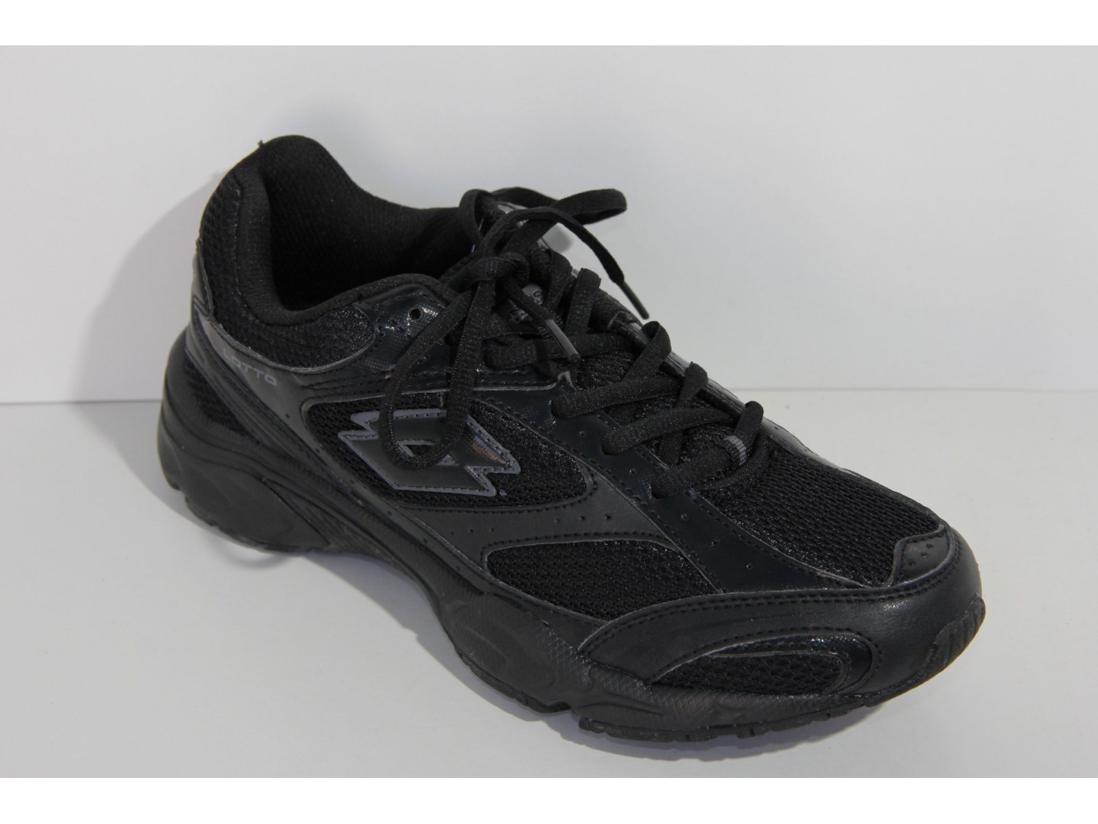 scarpa sportiva - lotto